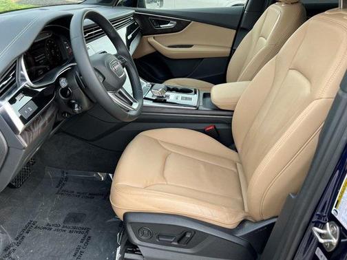 2024 Audi Q7 55 Premium Plus