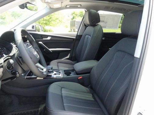 2024 Audi Q5 40 Premium