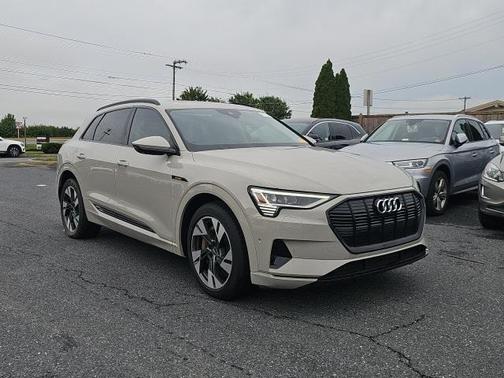 2021 Audi e-tron Premium