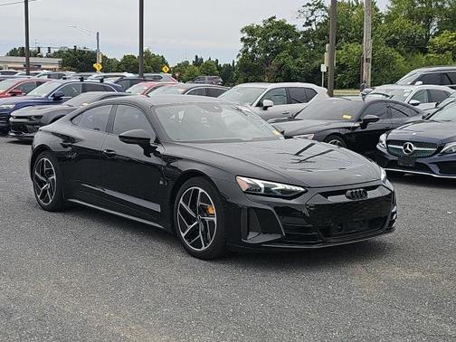 2023 Audi RS e-tron GT Base