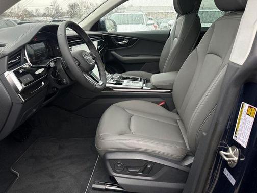 2025 Audi Q8 55 Premium