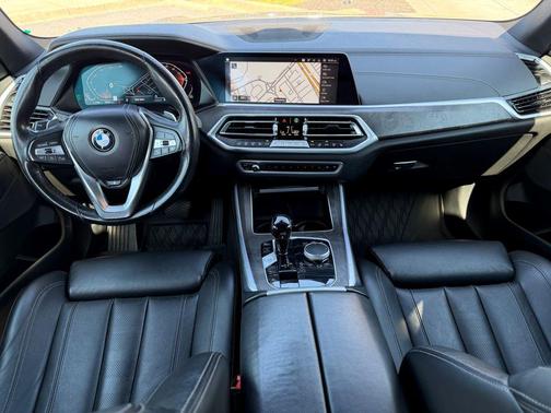 Jet Black 2022 BMW X5 xDrive40i