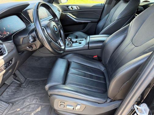 Jet Black 2022 BMW X5 xDrive40i