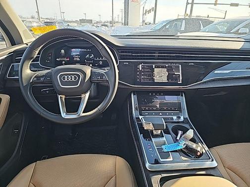 2025 Audi Q7 45 Premium Plus