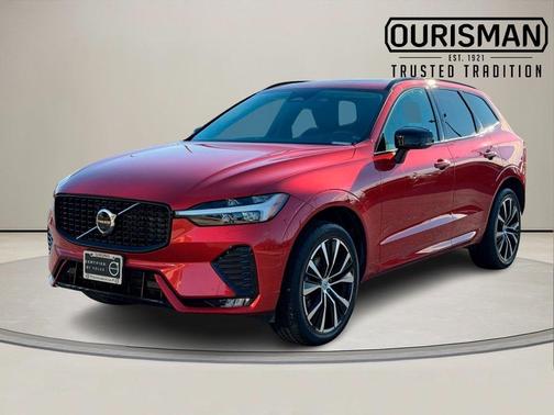 2023 Volvo XC60 B5 Plus Dark Theme