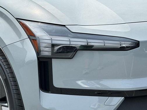 2025 Volvo EX30 Plus