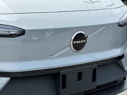 2025 Volvo EX30 Plus
