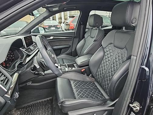 2020 Audi SQ5 3.0T Premium Plus