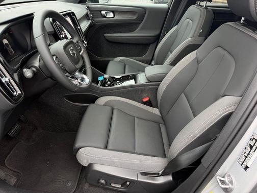 2023 Volvo C40 Recharge Pure Electric Twin Core