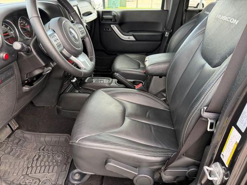 Granite Crystal Metallic Clearcoat 2017 Jeep Wrangler Unlimited Rubicon