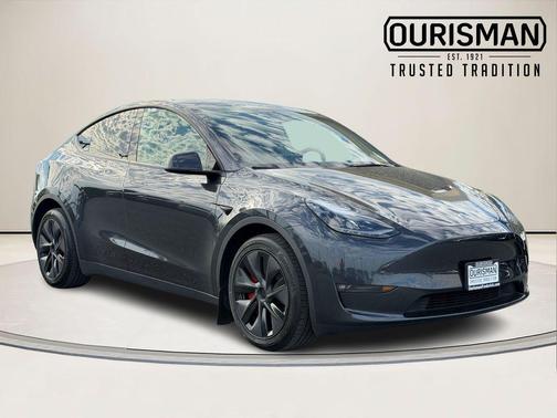 2025 Tesla Model Y Long Range