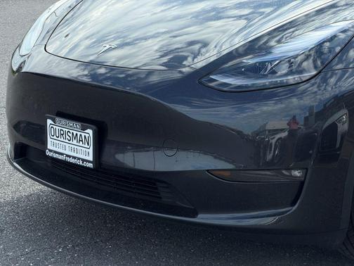 2025 Tesla Model Y Long Range