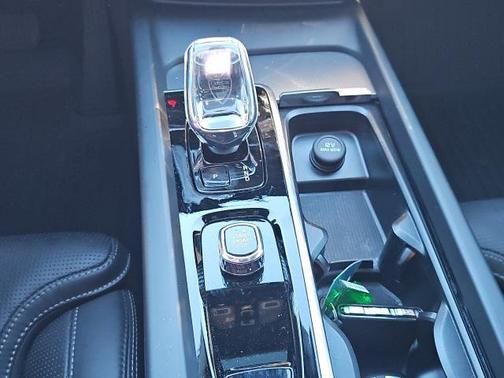 2024 Volvo XC60 Ultimate