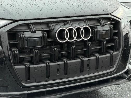 2026 Audi Q7 55 Premium Plus