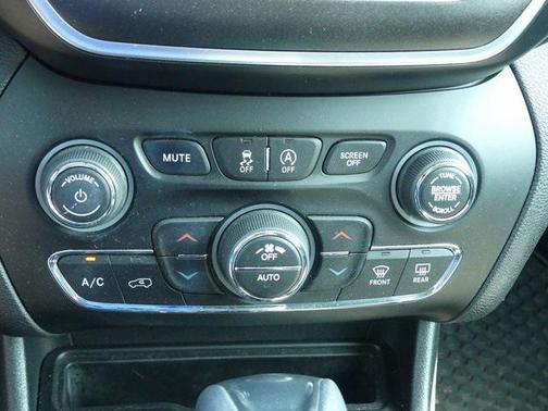 2019 Jeep Cherokee Trailhawk Elite