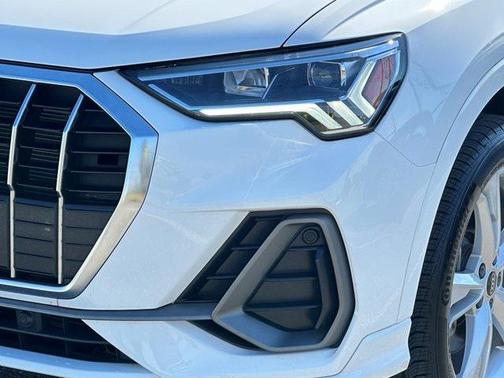 2023 Audi Q3 Premium