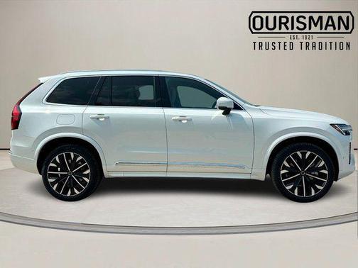 2026 Volvo XC90 B6 Plus Bright Theme