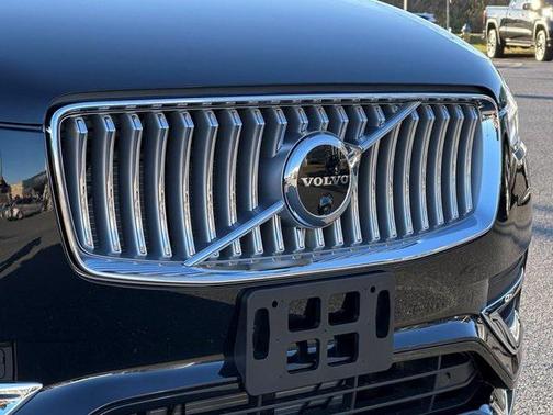 2025 Volvo XC90 B6 Plus 7-Seater