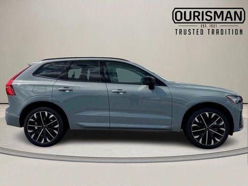 2026 Volvo XC60 B5 Ultra