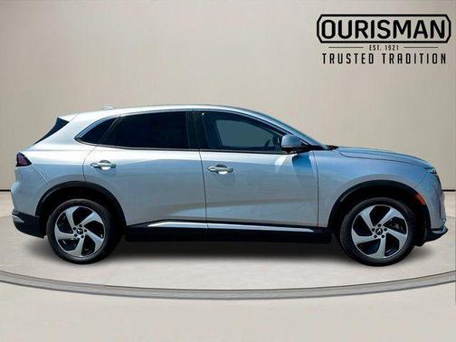 2025 VinFast VF 8 Eco