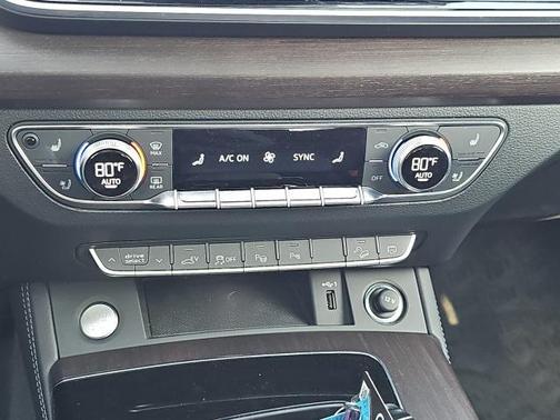 2024 Audi Q5 e 55 S line Prestige