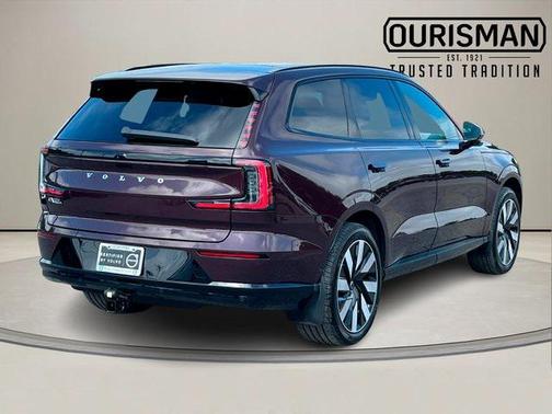 2025 Volvo EX90 Plus
