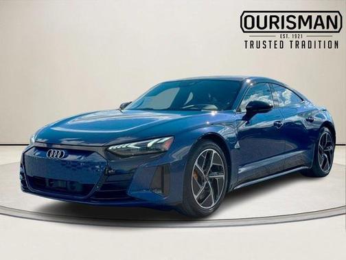 2023 Audi RS e-tron GT Base