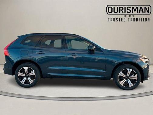2025 Volvo XC60 Plug-In Hybrid T8 Core