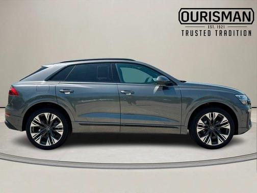 2025 Audi Q8 55 Premium Plus