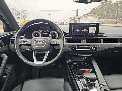 2023 Audi A4 45 S line Premium Plus