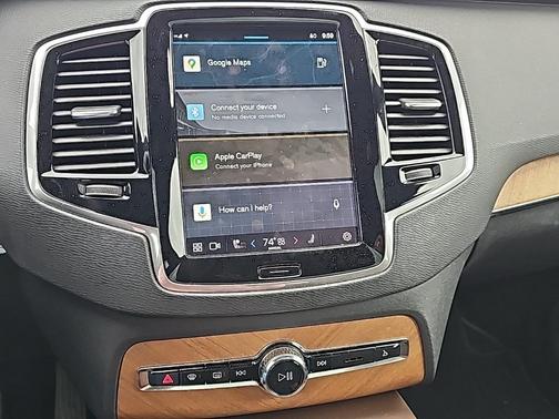 2024 Volvo XC90 B6 Plus Bright Theme