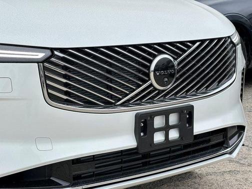 2025 Volvo XC90 Plug-In Hybrid T8 Ultra