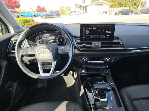 2023 Audi Q5 40 Premium Plus