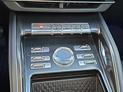 2024 Lincoln Nautilus Reserve