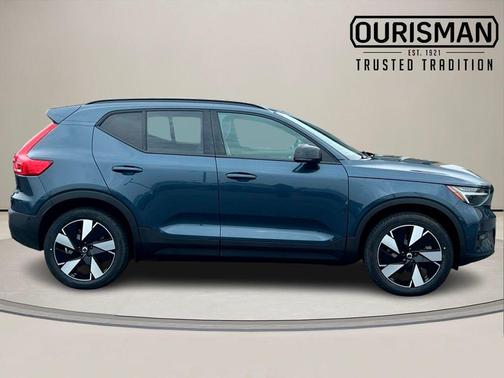 2026 Volvo EX40 Twin Motor Plus