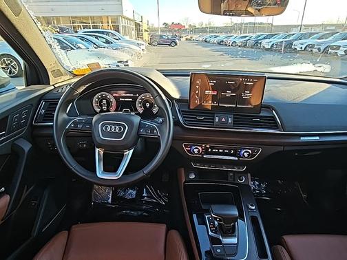 2023 Audi Q5 45 S line Premium