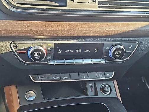 2023 Audi Q5 45 S line Premium