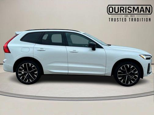 2026 Volvo XC60 B5 Ultra