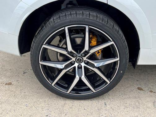 2026 Volvo XC60 Plug-In Hybrid T8 Polestar