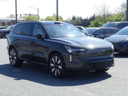 Platinum Grey Metallic 2025 Volvo EX90 Twin Motor Performance Ultra