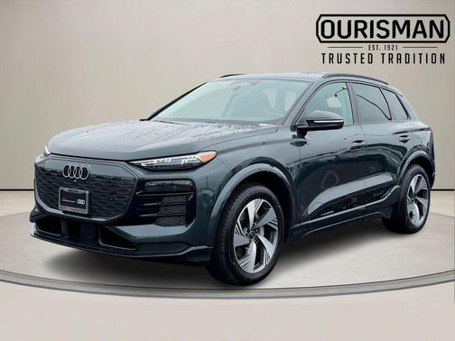 2025 Audi Q6 e-tron Premium Plus