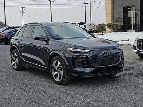 2025 Audi Q6 e-tron Premium Plus