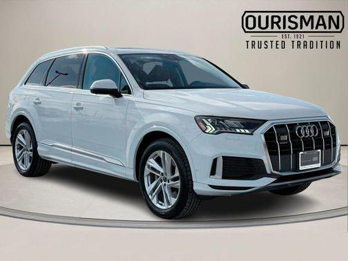2023 Audi Q7 45 Premium Plus