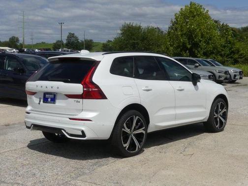 2025 Volvo XC60 Plug-In Hybrid T8 Ultra