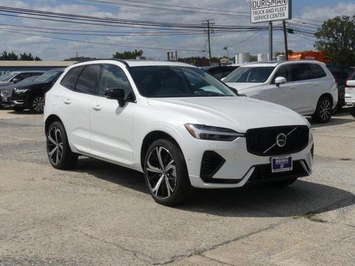 2025 Volvo XC60 Plug-In Hybrid T8 Ultra