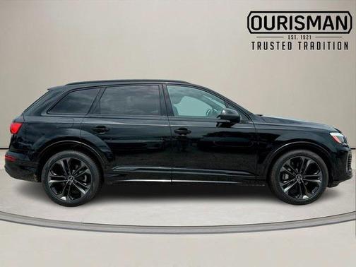 2025 Audi Q7 55 Premium Plus