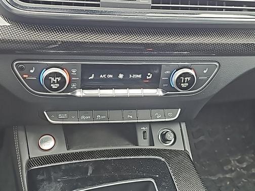 2023 Audi SQ5 3.0T Premium Plus