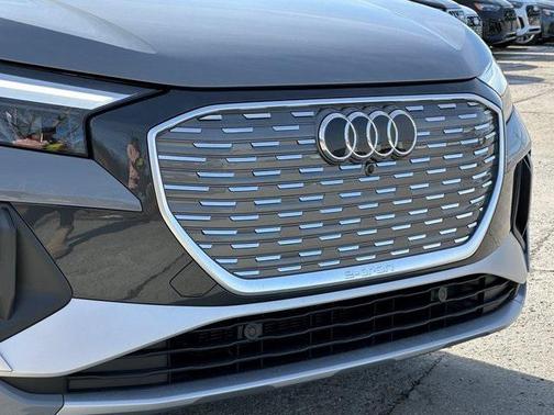 2025 Audi Q4 e-tron Premium Plus