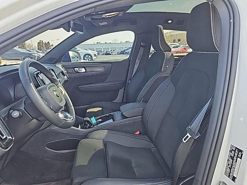 2023 Volvo C40 Recharge Pure Electric Ultimate