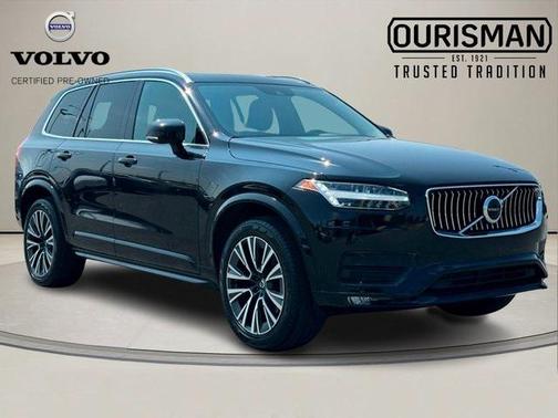 2022 Volvo XC90 T5 Momentum